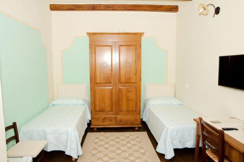 Funtanedda Bed & Breakfast Teti Bagian luar foto